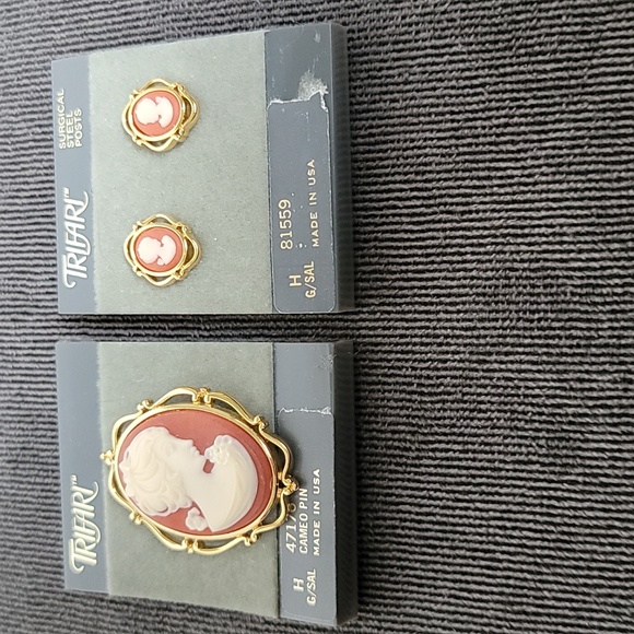 Trifari Jewelry - Trifari Cameo brooch and earring set
